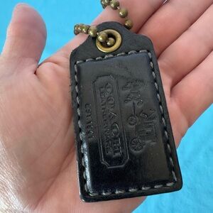 Rare Coach Vintage 3” horse & carriage leather hangtag